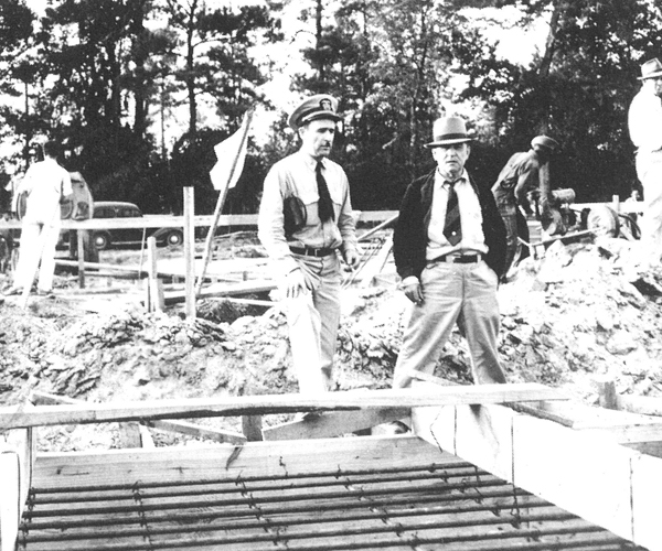 Construction Officers Inspect Marine Barracks New River