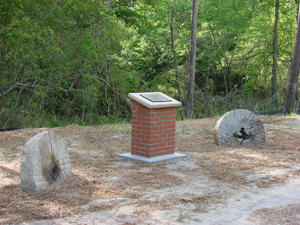 Piney Green Entrance